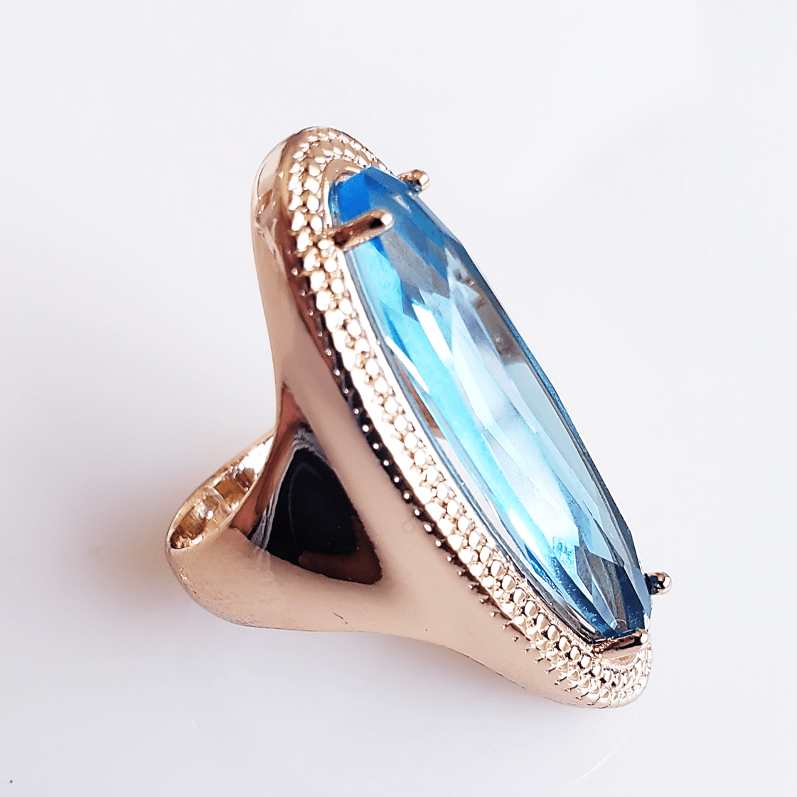 *Anel de cristal azul aquamarine - modelo LIFE 