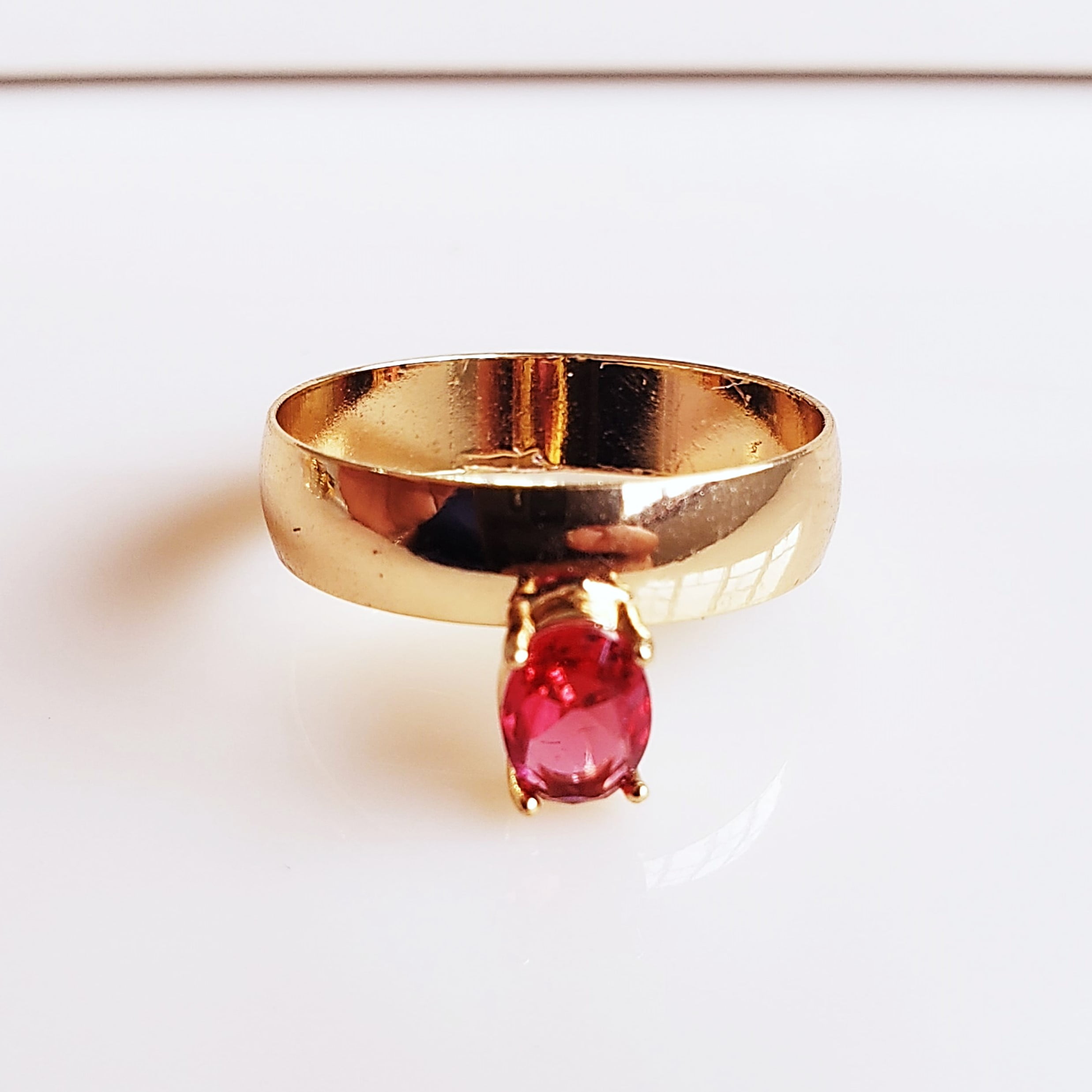 Anel de cristal rosa turmalina - modelo Princess4 - banhado a ouro       