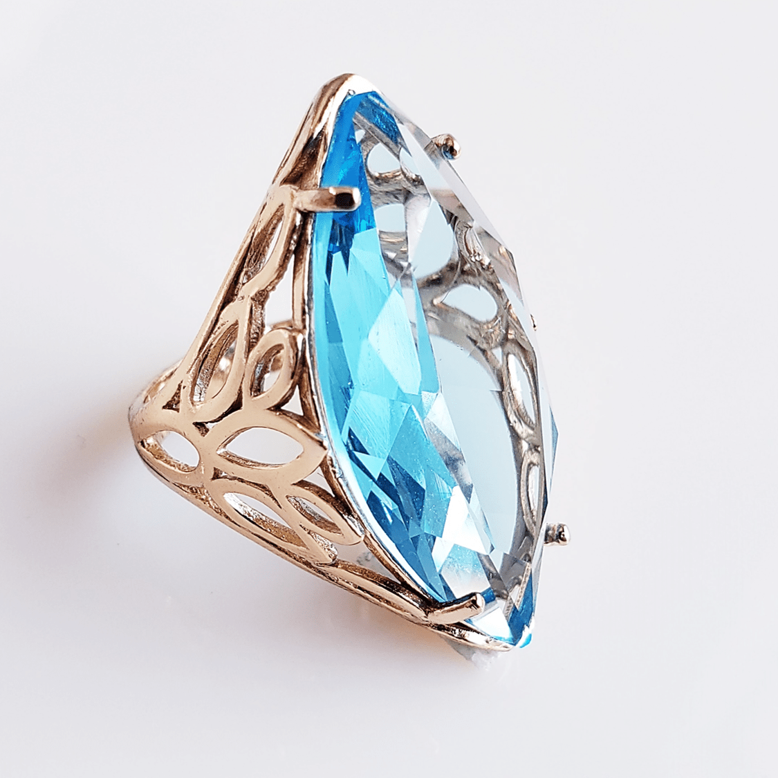 *Anel Ully cristal azul aquamarine- formato navete
