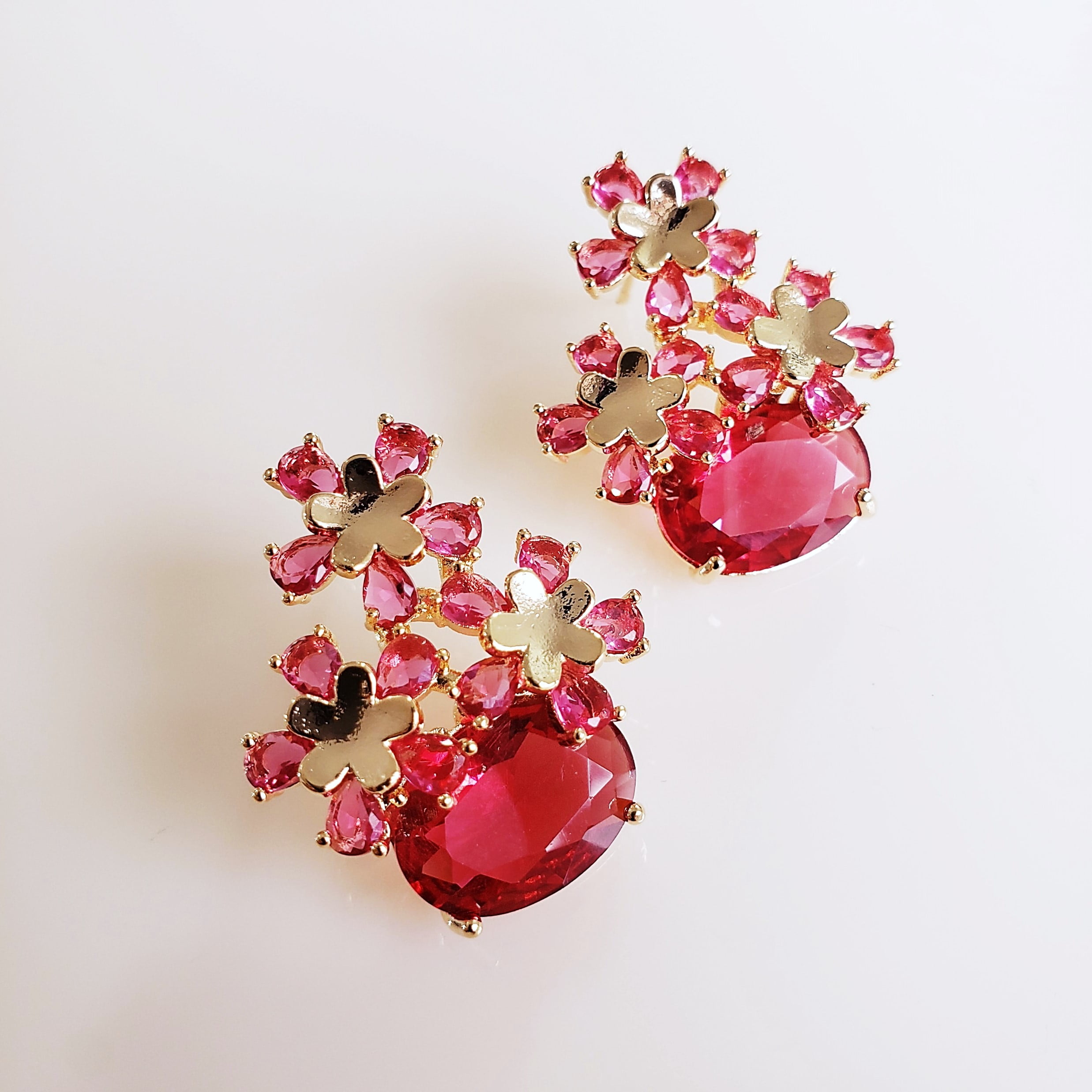 #Brinco de cristais rosa turmalina- banhado a ouro A