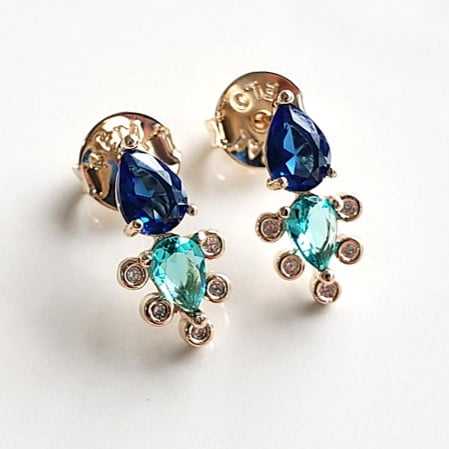 #Brinco delicado de cristais e zircônias - azul - banhado a ouro 