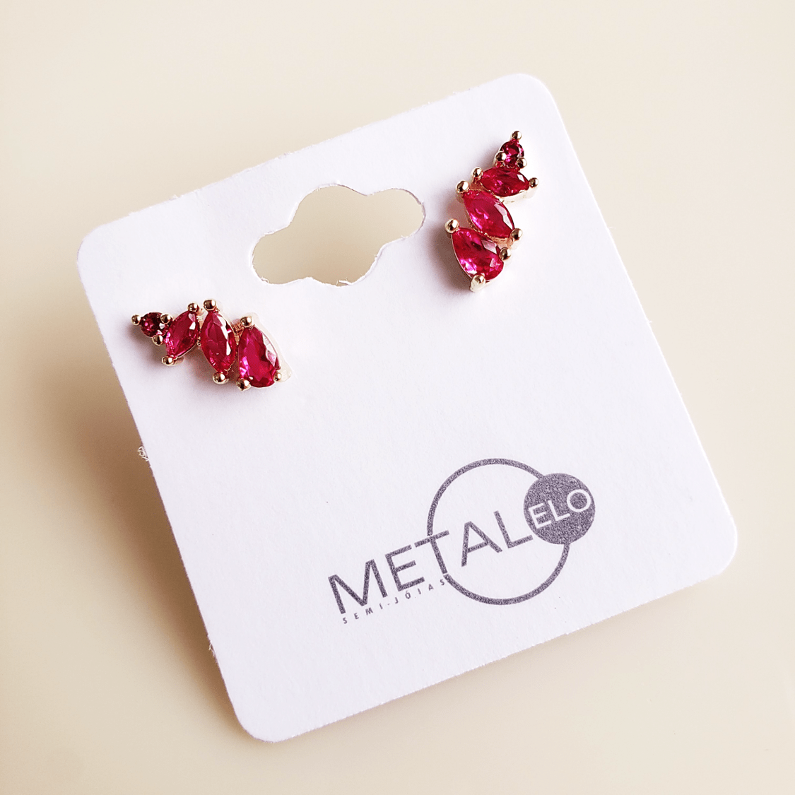 Brinco earcuff de cristais rosa turmalina 1 - banhado a ouro    