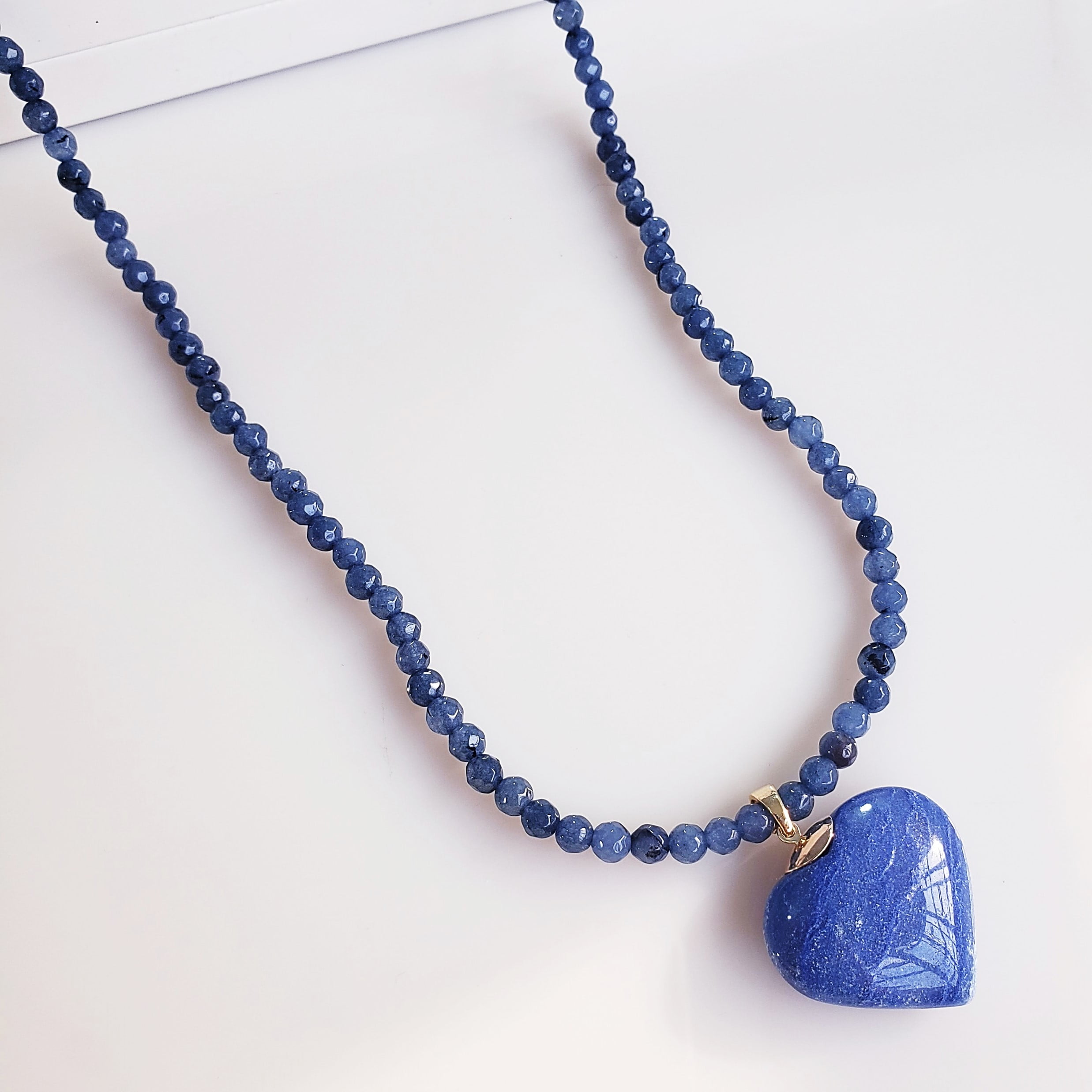 #Colar com pedra natural jaspe azul jeans- banhado a ouro   