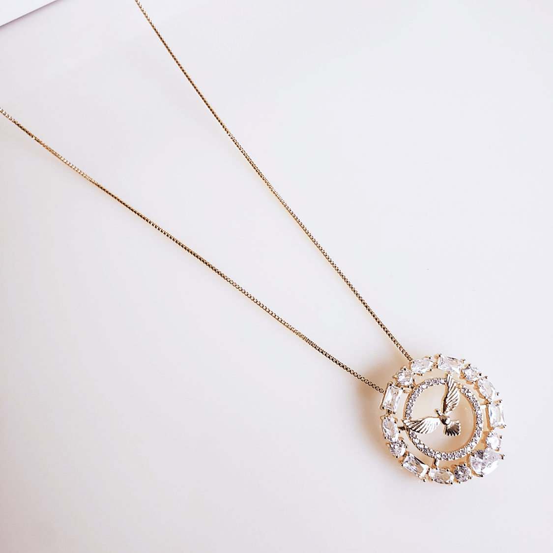 #Colar com pingente o espírito santo zircônias - banhado a ouro 