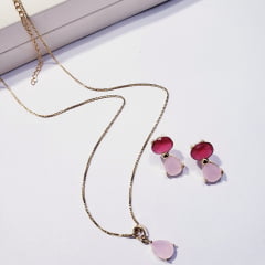 *Conjunto colar + brinco com cristais multicolor (vermelho e rosa) - banhado  ouro   