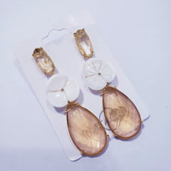 Brinco de cristal laranja  fusion e madrepérola - banhado a ouro 