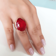Anel cristal vermelho rubi formato gota 25x18mm - modelo Energy