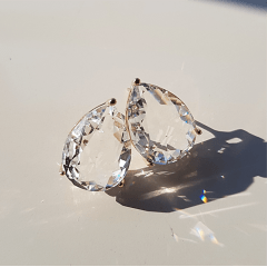 Brinco de gota cristal white 16x12mm