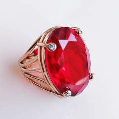 Anel cristal vermelho rubi e zircônia oval 18x25mm 