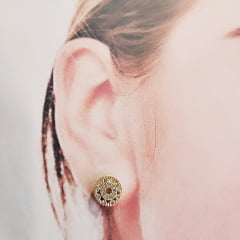 Brinco botão com zirconia - banhado a ouro