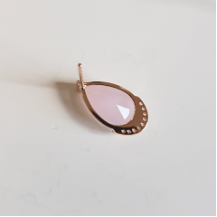 Brinco botão gota cristal rosa leitoso e zircônias  ( pedra 15x10mm)