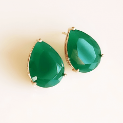 Brinco cristal verde esmeralda 18x13mm - banhado a ouro