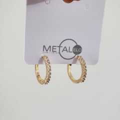#Brinco de argola - modelo Helena - com zircônias - 13X3mm 