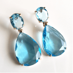 Brinco de cristais azul aquamarine - banhado a ouro