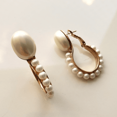 #Brinco de pérolas shell - modelo bordado - banhado a ouro 