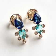 #Brinco delicado de cristais e zircônias - azul - banhado a ouro 
