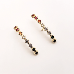 Brinco ear hook com zircônias coloridas - banhado a ouro 