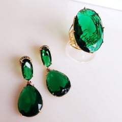 *Brinco oval de cristal verde esmeralda - banhado a ouro 