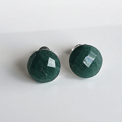 Brinco pedra natural Quartzo verde  12mm - banhado a prata  