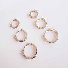 ZERO-Trio de argolas com zircônias 3- banhado a ouro      