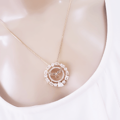 #Colar com pingente o espírito santo zircônias - banhado a ouro 