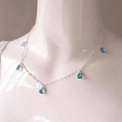 1-Colar prateado com gotas de cristais azul aquamarine- banhado a prata