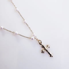 #Colar de pérolas com pingente de cruz - banhado a ouro 