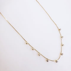 #Colar Delicatta curto detalhes em zircônias 1 - banhado a ouro 