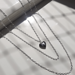 Kit - Trio de colares banhados a prata com pingente coração 