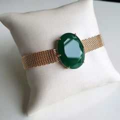 Pulseira corrente malha fita dourada com cristal oval verde esmeralda 