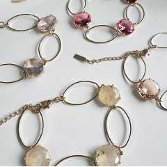 Pulseira de elos com cristais rosa claro