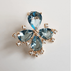 Conjunto delicado de cristais azul aquamarine e zircônias - colar e brinco  