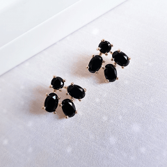 #Conjunto Daily - pedra cristal preto ônix - colar curto e brinco botão    