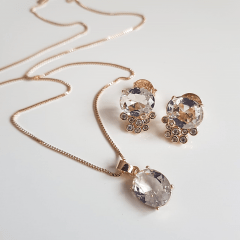 #Conjunto de cristal white e zircônias 