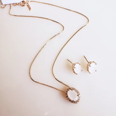 #Conjunto colar + brinco com cristais branco leitoso e zircônias- banhado  ouro   