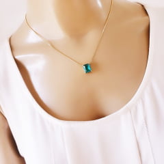 #Conjunto colar + brinco com cristal verde turmalina e madre pérola - banhado a ouro