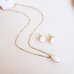 #Conjunto colar + brinco com madrepérola -1 banhado  ouro   