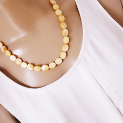 #Conjunto colar + brinco com madrepérola dourada- banhado a ouro 